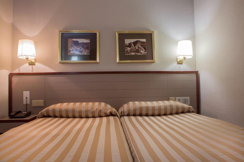 Hotel Comtes D'Urgell Les Escaldes Zewnętrze zdjęcie